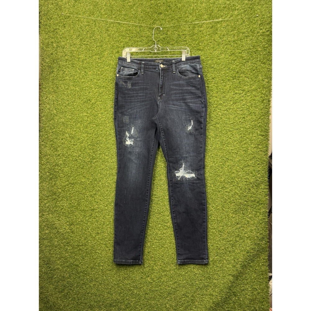 Judy Blue Jeans Womens 15/32 Boyfriend Fit Distressed Mid Rise Denim JB82478DK